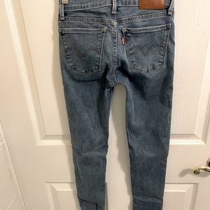 Levi’s 710 super skinny jeans
